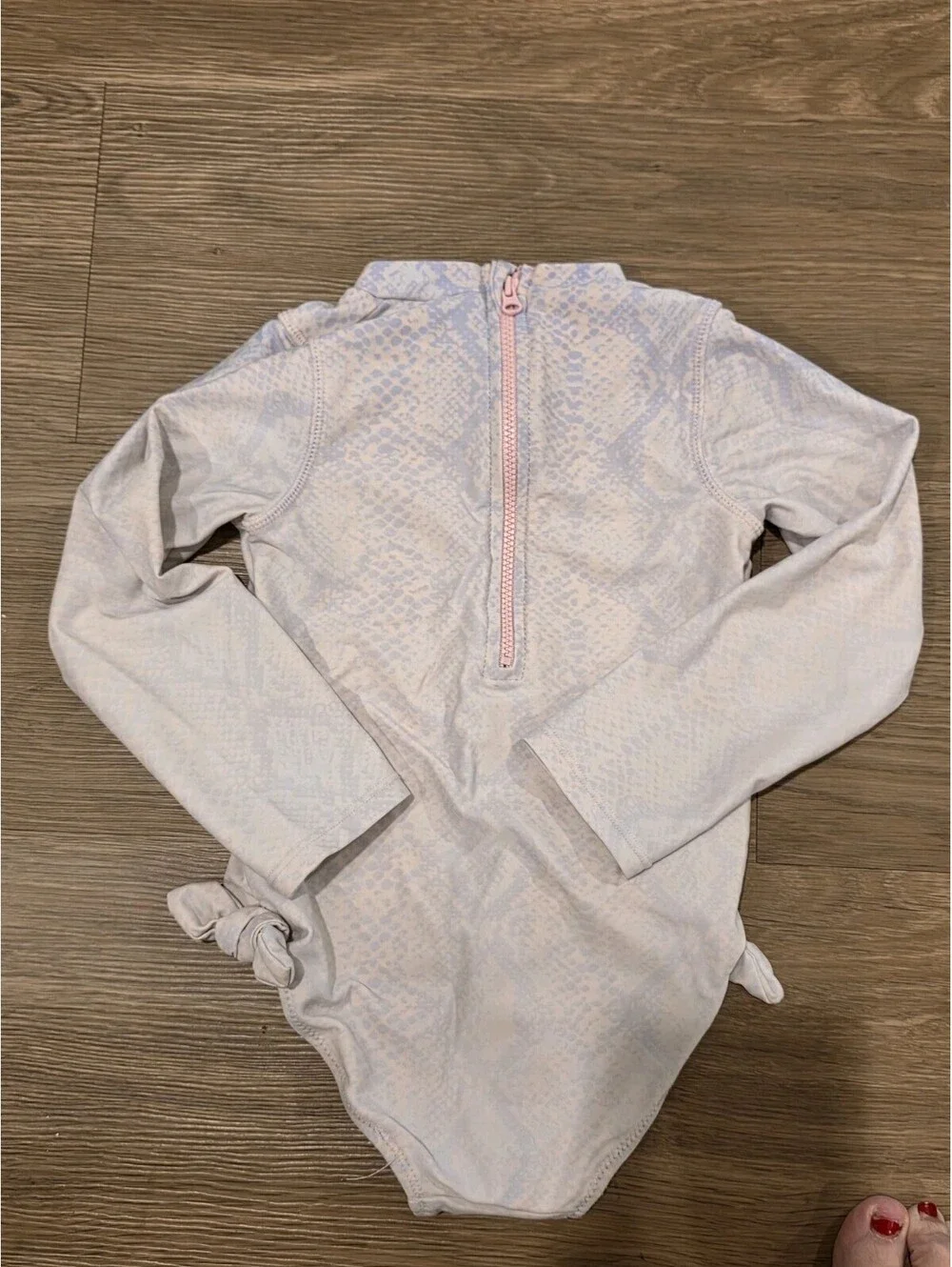 Shade Critters Girls 4T Long Sleeve One-Piece Rashguard Swimsuit Snake Print